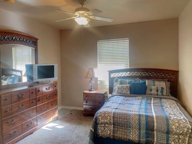 Building Photo - RENTAL Fully Furnished 4 bedroom home