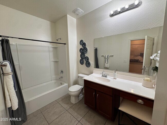 Building Photo - 4065 W Ardmore Rd