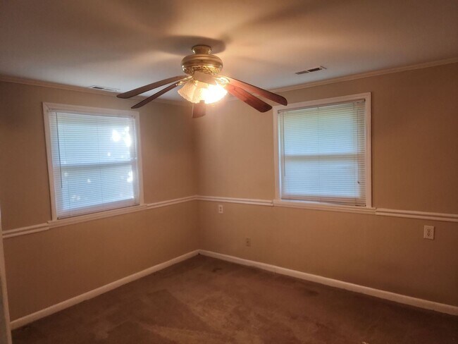 Building Photo - Coming Soon!!! Charming 3-Bedroom, 1-Bath Home for Rent in Wendell, NC