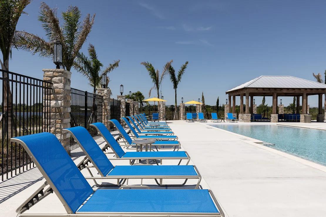 Building Photo - 305 Laredo Dr