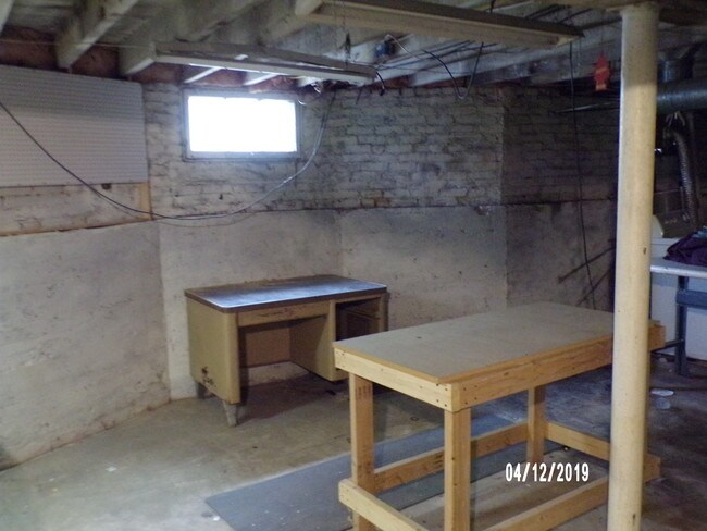 Building Photo - 28 Hartford Ave