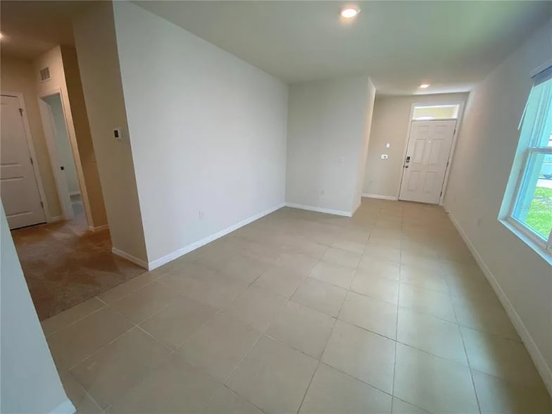 Building Photo - 32704 Canyonlands Dr