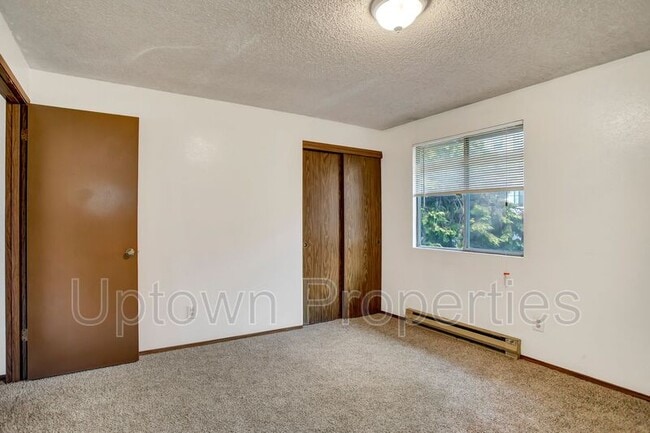 Building Photo - 8311 SE 17th Ave