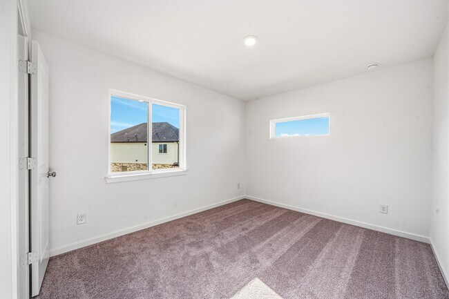 Building Photo - 22135 Rangemore Dr