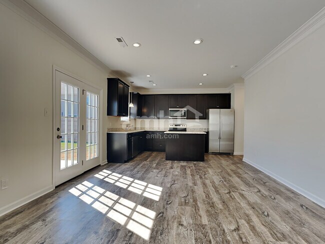 Building Photo - 6956 Holliday Park Ln