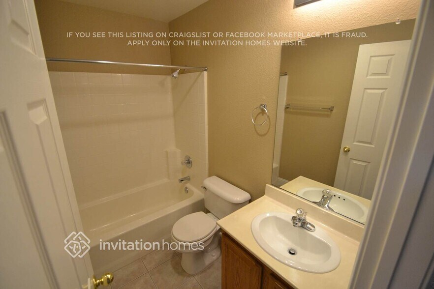 Building Photo - 4270 Mustic Way