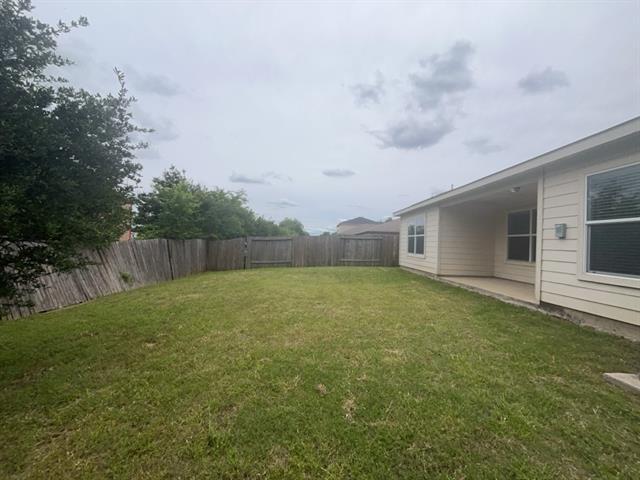 Building Photo - 10009 Iron Ridge Dr