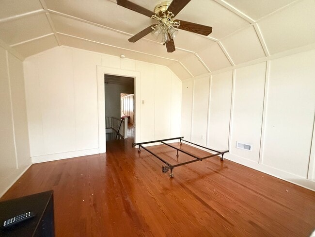 Building Photo - Large Home Available in Wadesboro