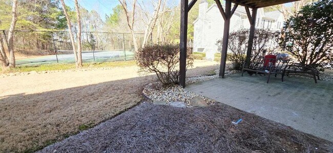 Building Photo - 3595 Deep Cove Dr