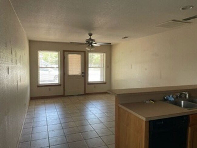 Building Photo - 1450 McNeil