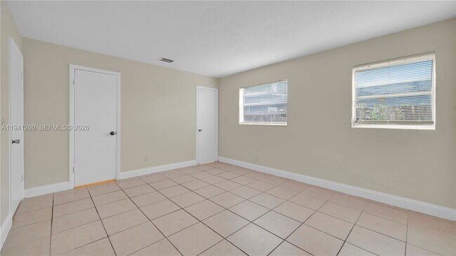 Building Photo - 5225 Mayo St