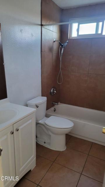 Building Photo - 153 W Cascade Dr