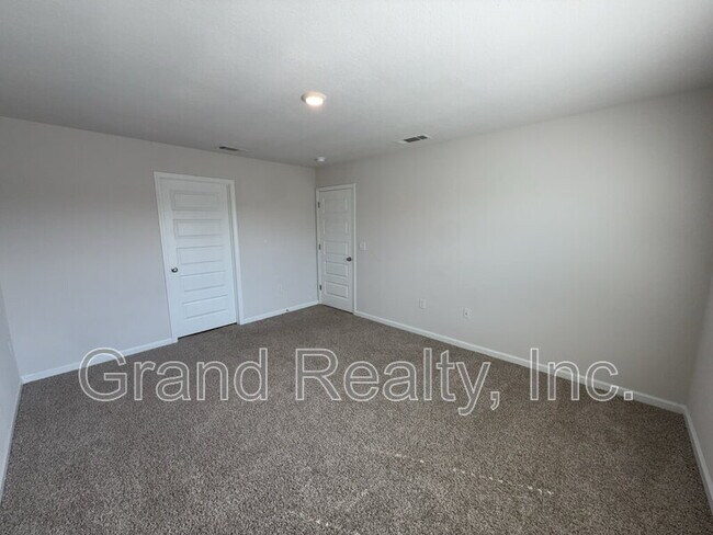 Building Photo - 4395 Winged Elm Ct