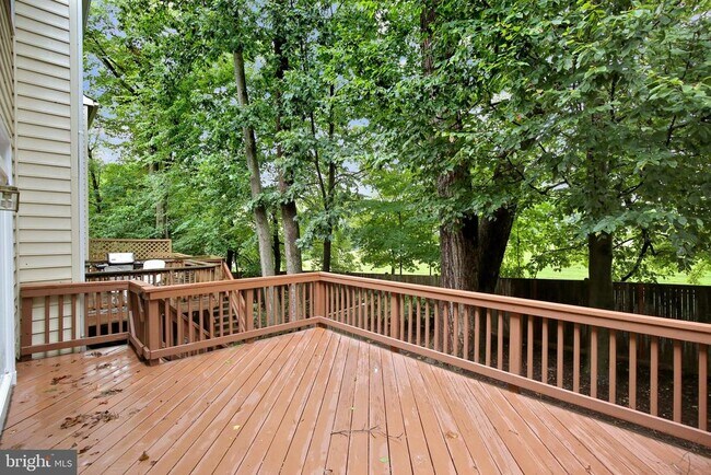 Building Photo - 10555 Tuckerman Heights Cir