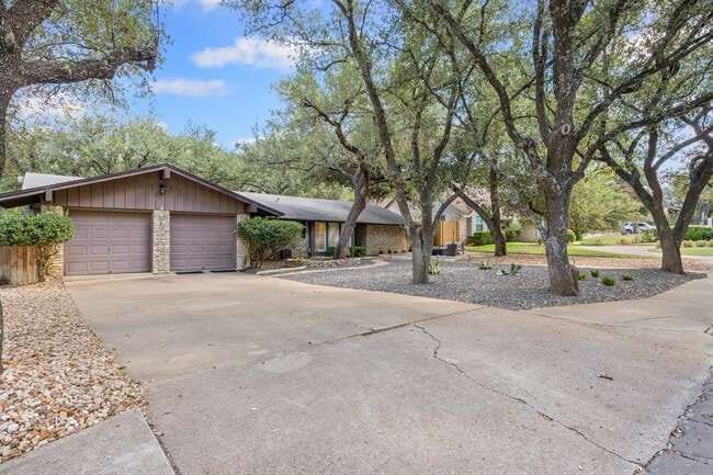 Primary Photo - 7103 Mesa Dr