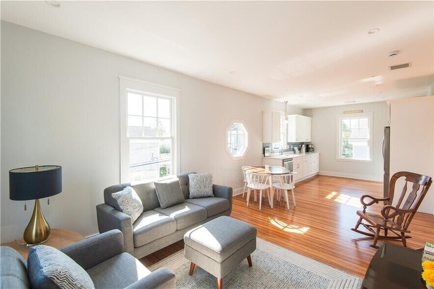 Building Photo - 34 Harrison Ave