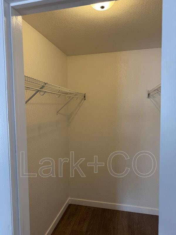 Building Photo - 3014 Mallard Dr