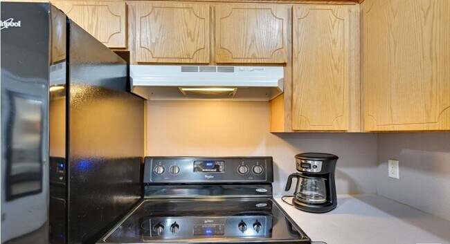 Building Photo - 4203 Deek Dr