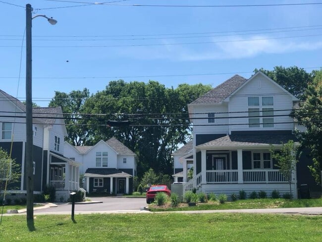 Primary Photo - 509 Rosedale Ave