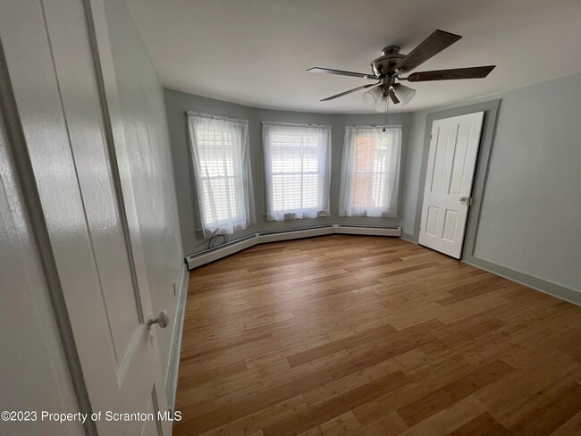 Building Photo - 445 Main St