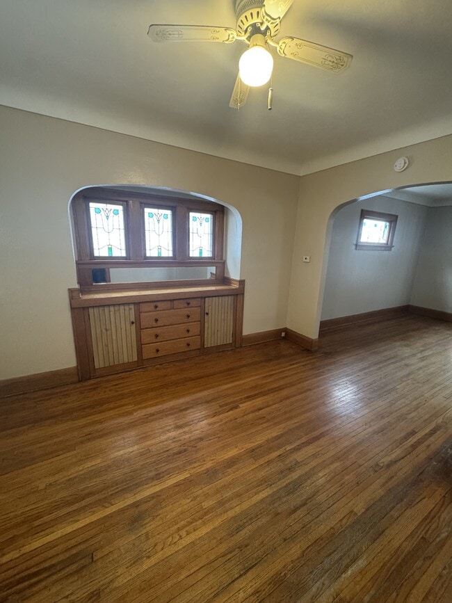 Building Photo - 2345 Airport Hwy