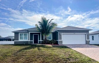 Building Photo - NW Cape Coral Single Family Home