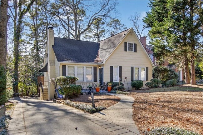 Building Photo - 613 Pelham Rd NE