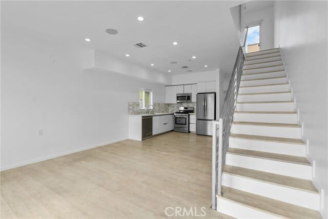 Building Photo - 6009 Barton Ave