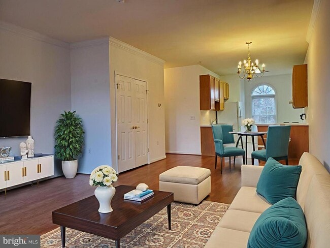 Building Photo - 420 Main St