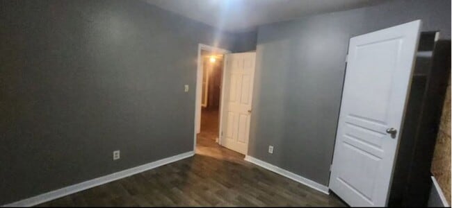 Building Photo - FOR RENT – 3 BEDROOM HOME AT AN AFFORDABLE RATE!