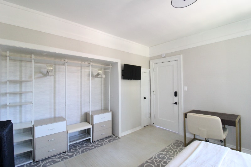 Building Photo - 800 Monroe Ave