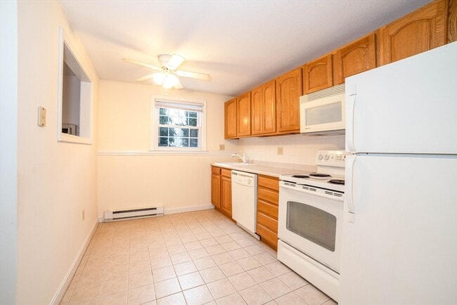 Building Photo - 13 Summer St