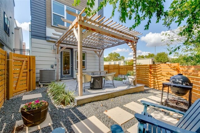 Building Photo - 1405 Hyde St