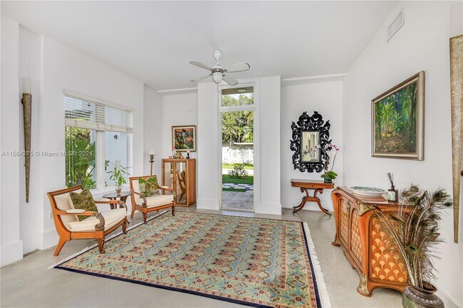 Building Photo - 696 NE 68th St