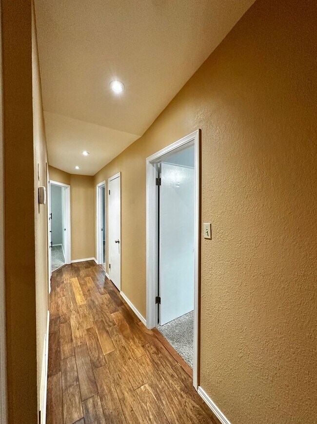 Building Photo - Remodeled Bathrooms