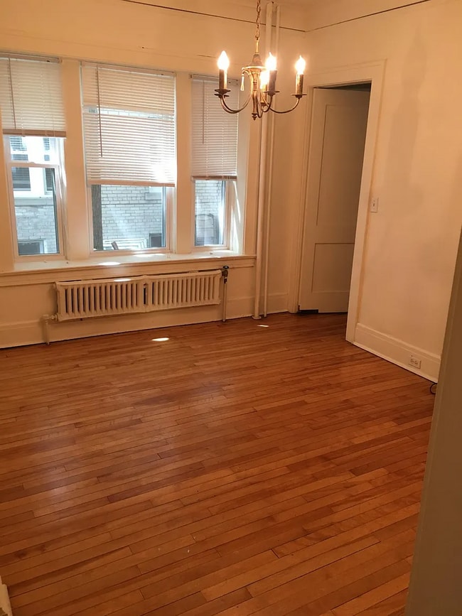 Building Photo - 2222 N Girard Ave