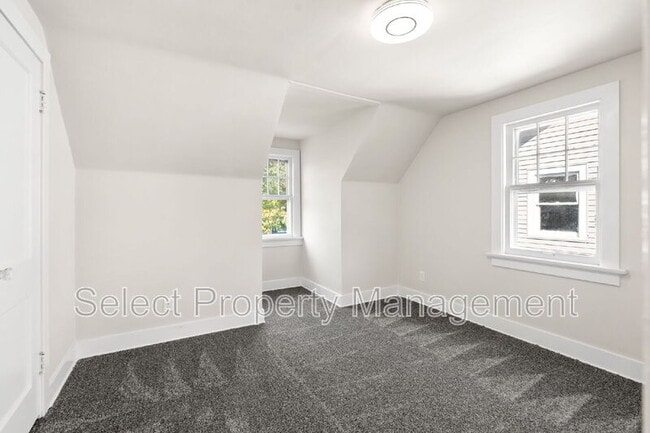 Building Photo - 1202 N Anthony Blvd