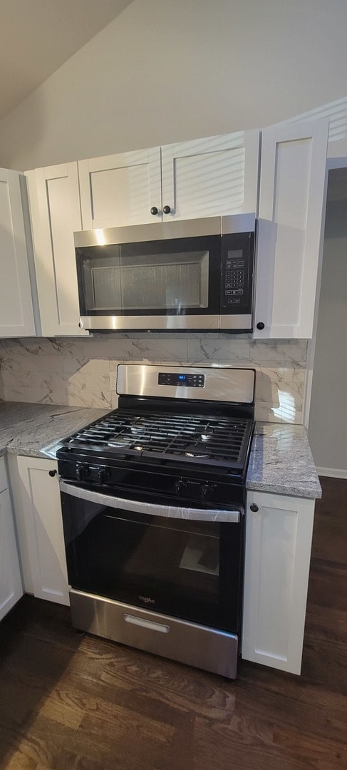 Building Photo - 6921 Clarendon Hills Rd