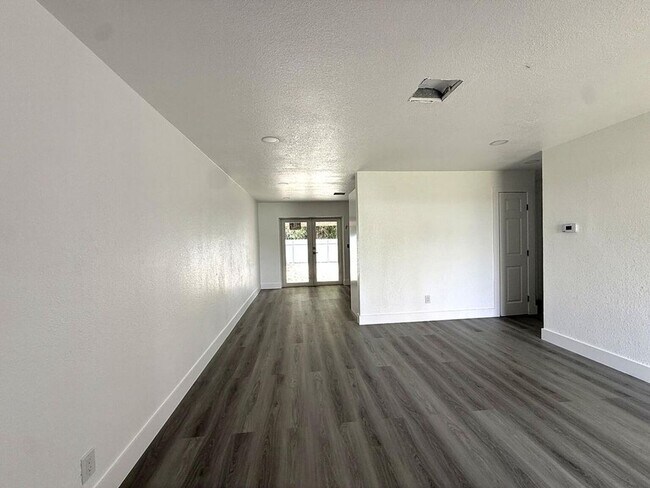 Building Photo - 2785 Reo Ln