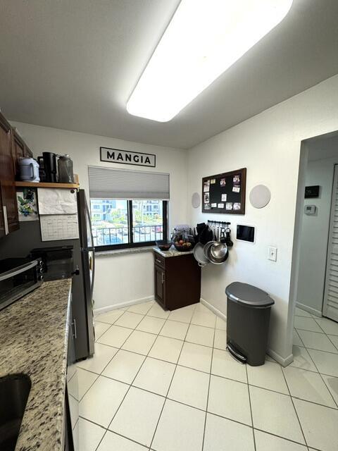 Building Photo - 4290 Deste Ct