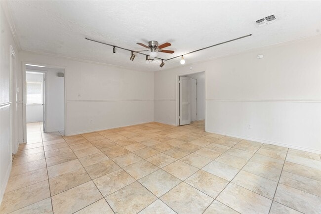 Building Photo - 9134 Gustine Ln