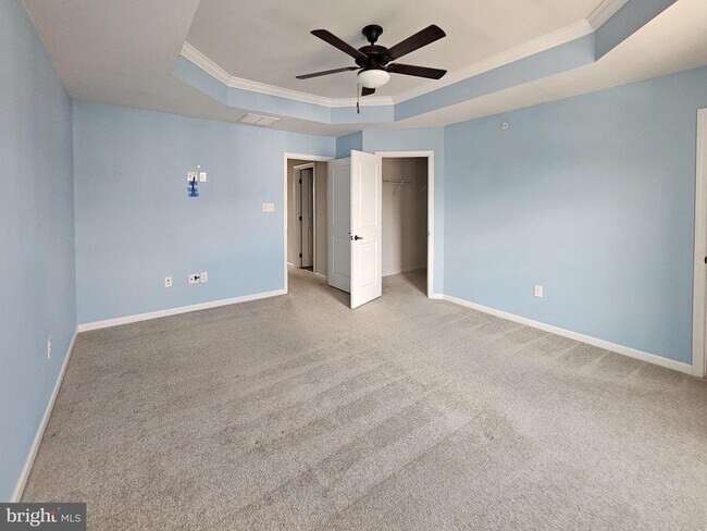 Building Photo - 251 Compass Dr