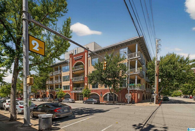 Building Photo - 2222 2nd Ave N
