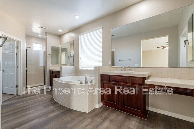 Building Photo - 3813 E Capricorn Pl