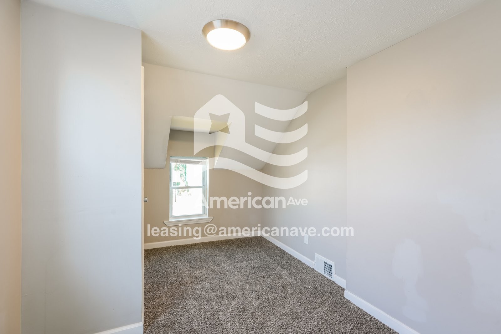 Building Photo - 317 W Battell St