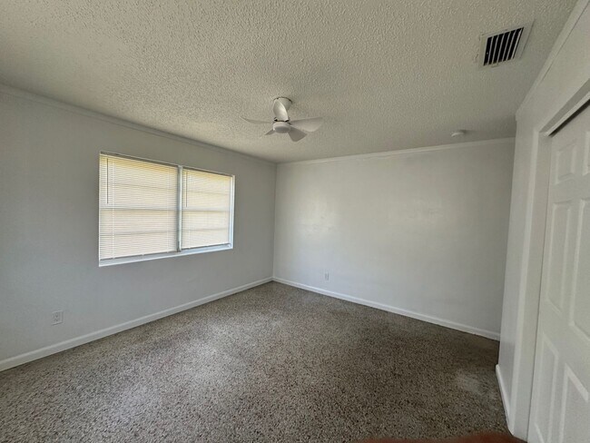 Building Photo - SUNNYSIDE PARK