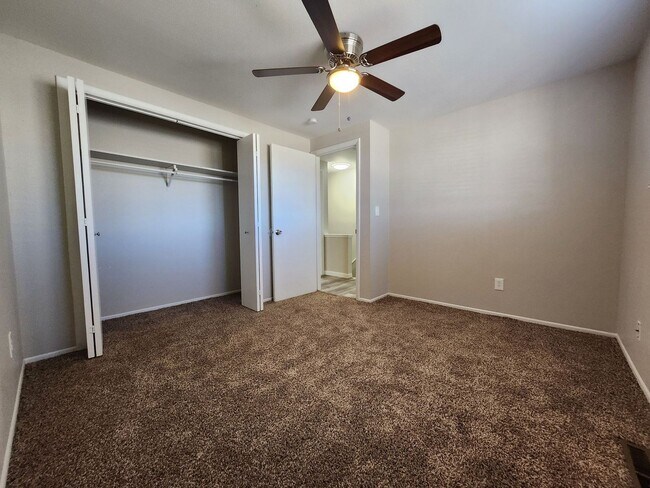 Building Photo - 1628 S Cascade Ave