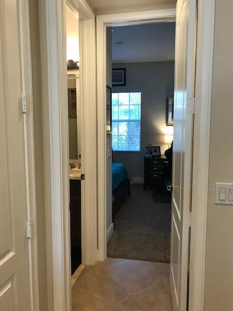 Building Photo - 4573 Artesa Way S