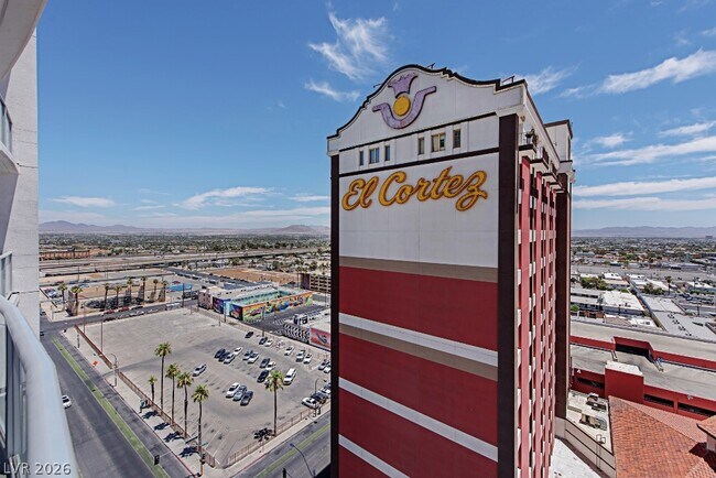 Building Photo - 150 S Las Vegas Blvd