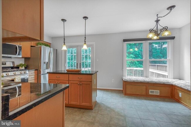 Building Photo - 7228 Lensfield Ct